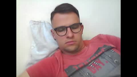 Snapshot of hardboylovemilfmoom chatting on 26, 4, 2026 hardboylovemilfmoom online show from 26, 4, 2026