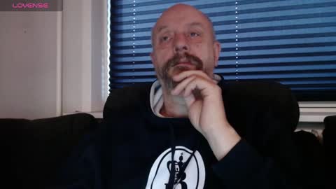 Snapshot of hardmrlazy chatting on 26, 12, 2024 MrLazy online show from 26, 12, 2024