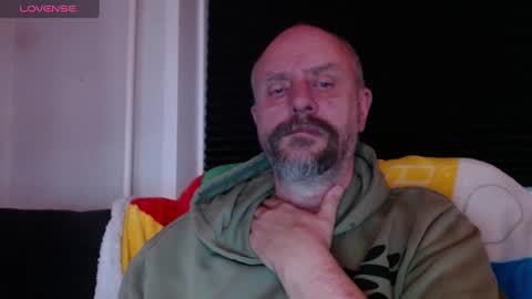 Snapshot of hardmrlazy chatting on 30, 12, 2024 MrLazy online show from 30, 12, 2024