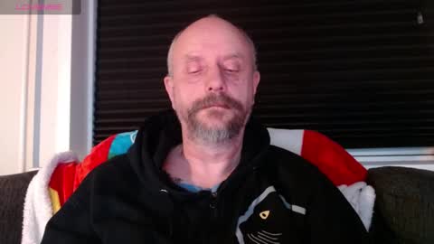 Snapshot of hardmrlazy chatting on 2, 1, 2025 MrLazy online show from 2, 1, 2025