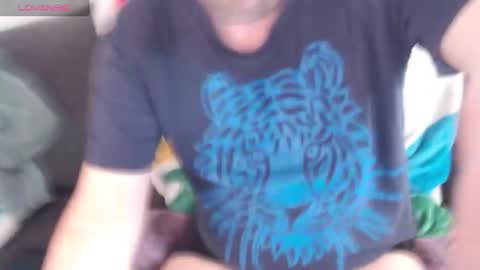 Snapshot of hardmrlazy chatting on 19, 1, 2025 MrLazy online show from 19, 1, 2025