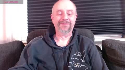 Snapshot of hardmrlazy chatting on 5, 2, 2025 MrLazy online show from 5, 2, 2025