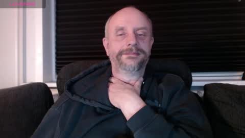 Snapshot of hardmrlazy chatting on 21, 2, 2025 MrLazy online show from 21, 2, 2025