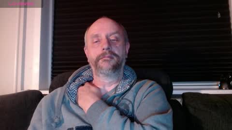 Snapshot of hardmrlazy chatting on 2, 3, 2025 MrLazy online show from 2, 3, 2025