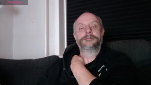 Snapshot of hardmrlazy chatting on 8, 3, 2025 MrLazy online show from 8, 3, 2025