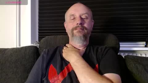 Snapshot of hardmrlazy chatting on 28, 9, 2025 MrLazy online show from 28, 9, 2025