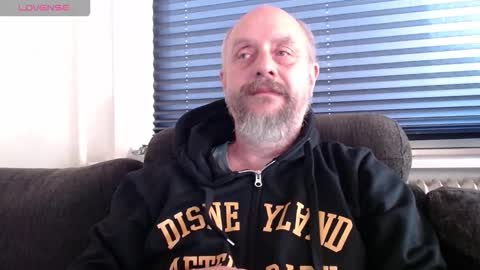 Snapshot of hardmrlazy chatting on 19, 10, 2025 MrLazy online show from 19, 10, 2025