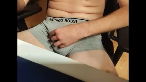 Snapshot of hardtechno_xxx chatting on 20, 12, 2025 hardtechno_xxx online show from 20, 12, 2025