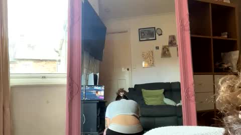 harleeyb online show from 3, 3, 2026