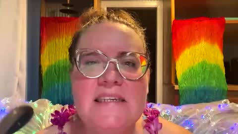 Fiiona online show from 12, 4, 2026