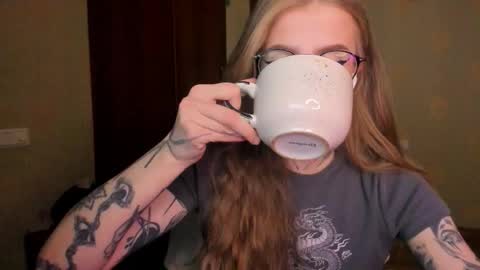 Snapshot of harley_kimm chatting on 27, 11, 2025 Julia online show from 27, 11, 2025