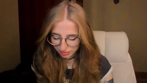 Snapshot of harley_kimm chatting on 29, 11, 2025 Julia online show from 29, 11, 2025