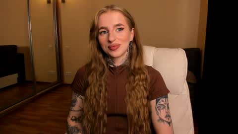 Julia online show from 4, 6, 2026