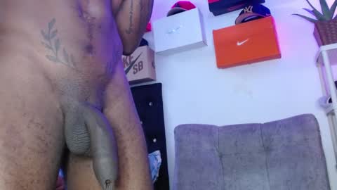 Snapshot of harley_quinnn111 chatting on 19, 1, 2025 harley_quinnn111 online show from 19, 1, 2025