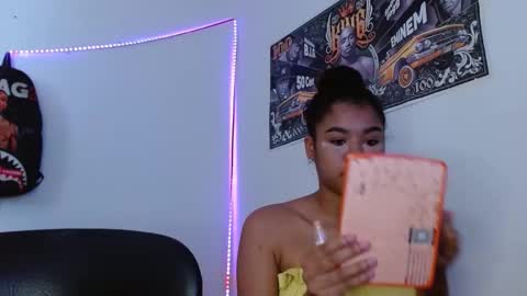 harley_quinnn111 online show from 15, 3, 2026