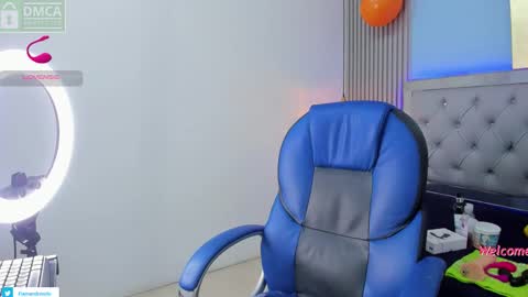 Snapshot of haroldxl chatting on 5, 11, 2025 IM HAROLD online show from 5, 11, 2025