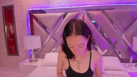 Snapshot of harperwest_ chatting on 19, 12, 2024 Harper online show from 19, 12, 2024