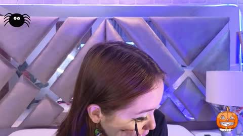 Snapshot of harperwest_ chatting on 10, 10, 2025 Harper online show from 10, 10, 2025