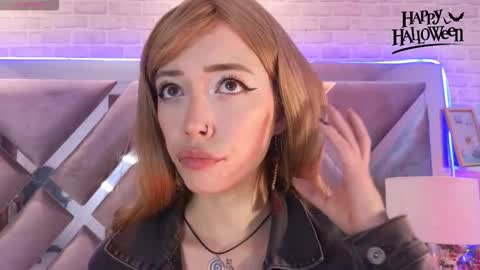 Snapshot of harperwest_ chatting on 21, 10, 2025 Harper online show from 21, 10, 2025