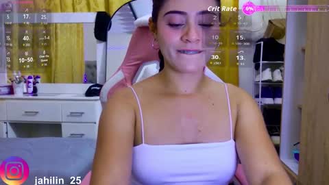 Snapshot of harperzoe chatting on 14, 11, 2025 harperzoe online show from 14, 11, 2025