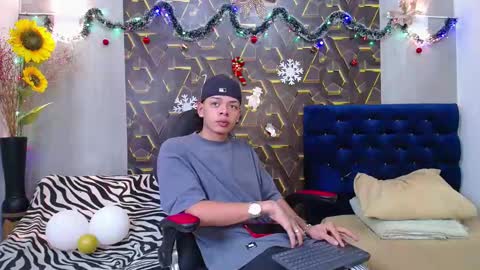 Snapshot of harry_jhonsonn chatting on 4, 12, 2025 Harry online show from 4, 12, 2025