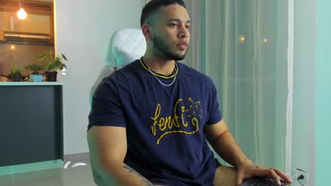 Harry Zandes online show from 7, 1, 2025