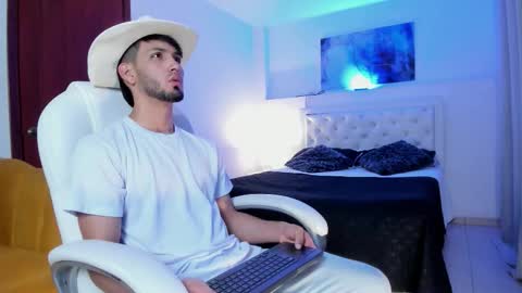 Snapshot of harryfosster chatting on 2, 3, 2026 Harry online show from 2, 3, 2026