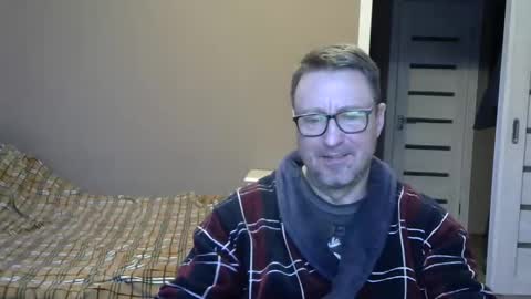 Snapshot of harrysnake chatting on 17, 12, 2024 HarrySnake online show from 17, 12, 2024