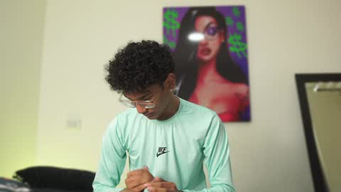 Snapshot of harrytwink18 chatting on 10, 12, 2024 HARRY online show from 10, 12, 2024