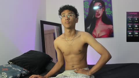 Snapshot of harrytwink18 chatting on 5, 2, 2025 HARRY online show from 5, 2, 2025