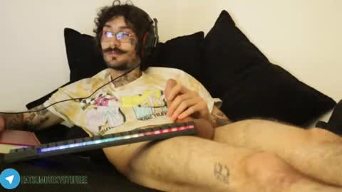 More content   2   online show from 28, 1, 2025