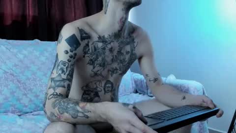 More content   2   online show from 12, 11, 2025