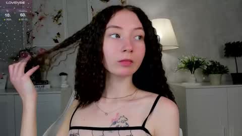 Snapshot of havefunwithmee_ chatting on 16, 10, 2025 Lola online show from 16, 10, 2025