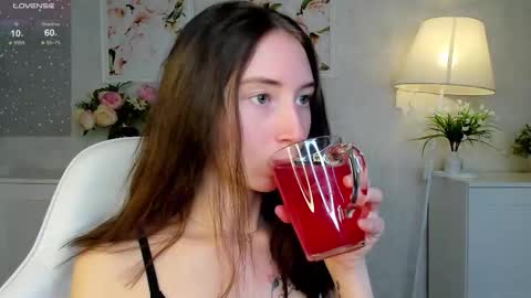 Snapshot of havefunwithmee_ chatting on 20, 10, 2025 Lola online show from 20, 10, 2025