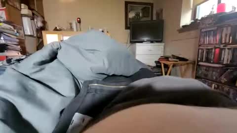 hawkfan1888 online show from 15, 10, 2025