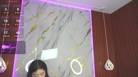 haylie  See you tonight at 8pm Colombia time online show from 1, 3, 2025