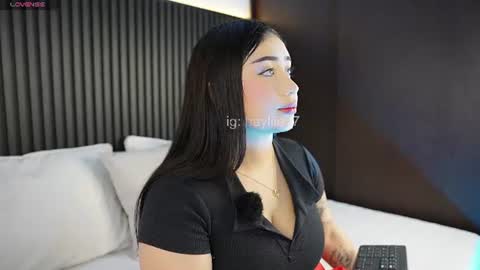 Snapshot of hay1_ chatting on 8, 7, 2026 haylie See you tonight at 8pm Colombia time online show from 8, 7, 2026