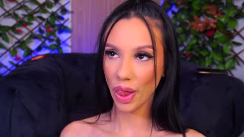 Haylie online show from 13, 12, 2024