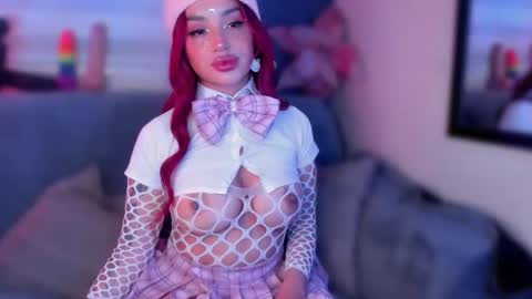 Snapshot of hazeeell chatting on 10, 2, 2025 Marie online show from 10, 2, 2025