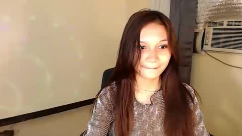 Snapshot of hazel_loves_you143 chatting on 16, 9, 2025 hazel_loves_you143 online show from 16, 9, 2025