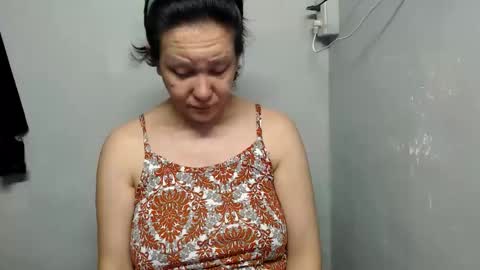 hazelannenatividad3 online show from 19, 4, 2026