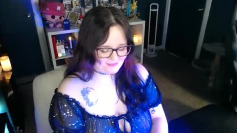 HazeyViolet333 online show from 10, 2, 2026