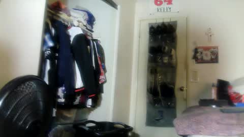 Snapshot of hbdj2164 chatting on 12, 3, 2026 hbdj2164 online show from 12, 3, 2026