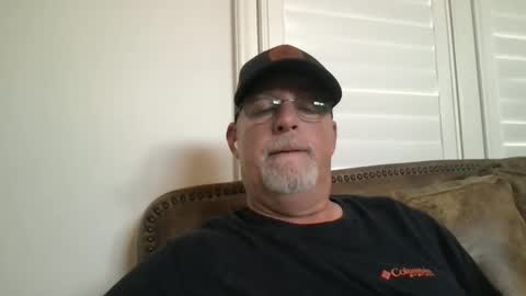 Snapshot of hdeuce22 chatting on 11, 5, 2026 Hdeuce22 online show from 11, 5, 2026