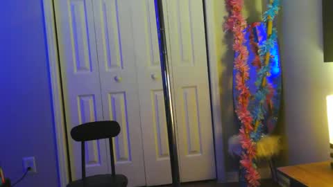 Snapshot of heavenllyy chatting on 7, 6, 2026 Heavenllyy online show from 7, 6, 2026