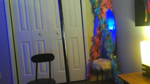 Heavenllyy online show from 17, 7, 2026