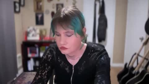 Saoirse online show from 5, 12, 2024