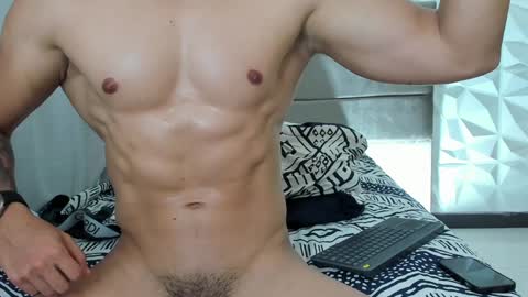 Snapshot of heavy_thor chatting on 17, 12, 2024 Thor online show from 17, 12, 2024