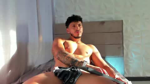 Snapshot of heavy_thor chatting on 12, 1, 2025 Thor online show from 12, 1, 2025