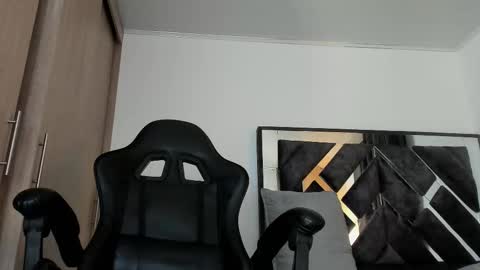 Snapshot of heavy_thor chatting on 16, 10, 2025 Thor online show from 16, 10, 2025